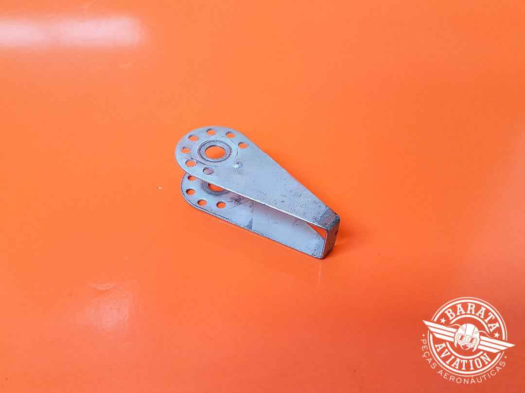 Guarda do Cabo da Roldana P/N 0411421-6