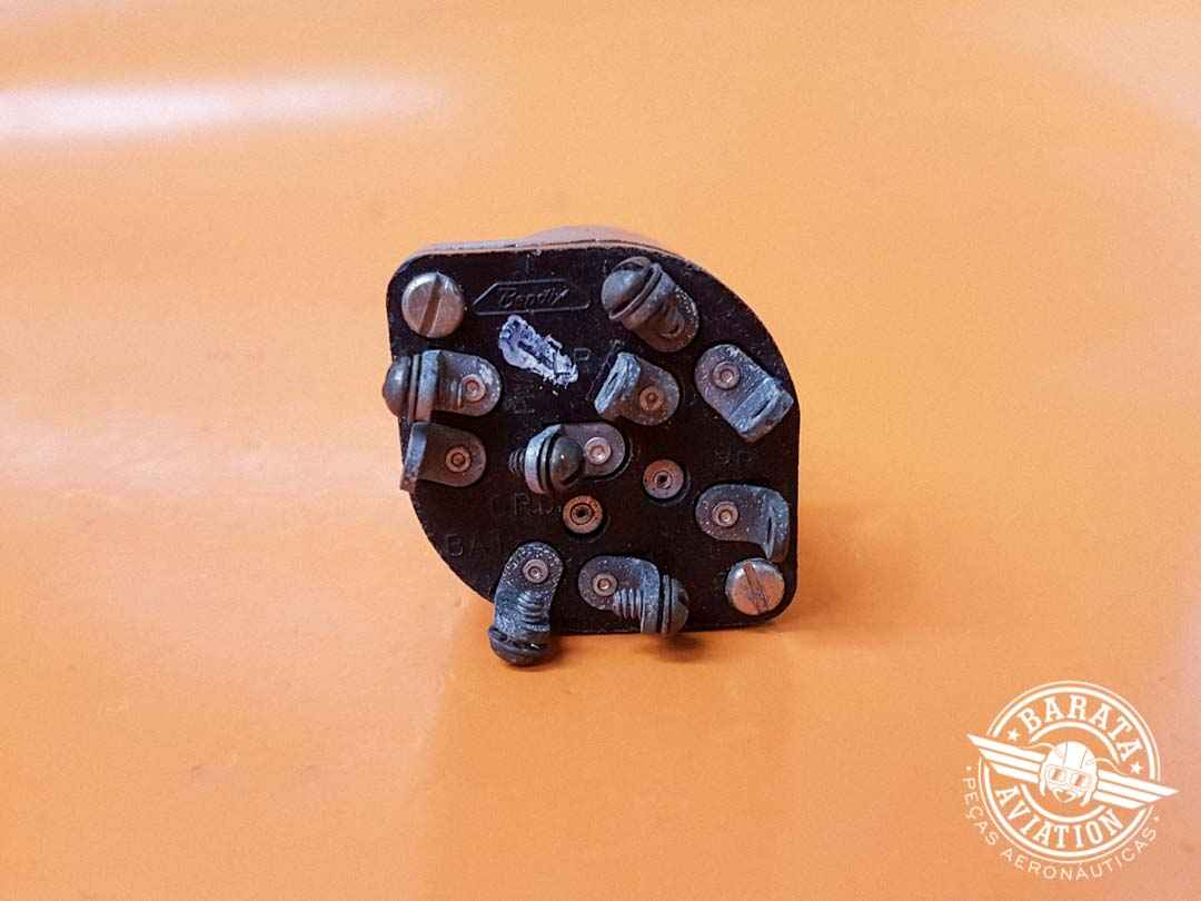 IGNITION SWITCH WITH KEY P/N 13-357200-1F