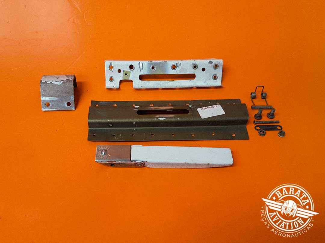 Conjunto da Fechadura do Capô LH P/N H2109-4