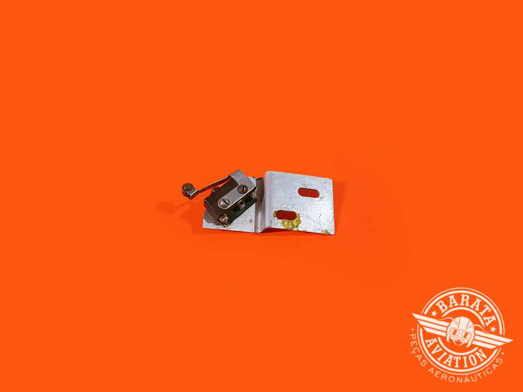 DOOR WARNING SWITCH - P/N MS25085-1