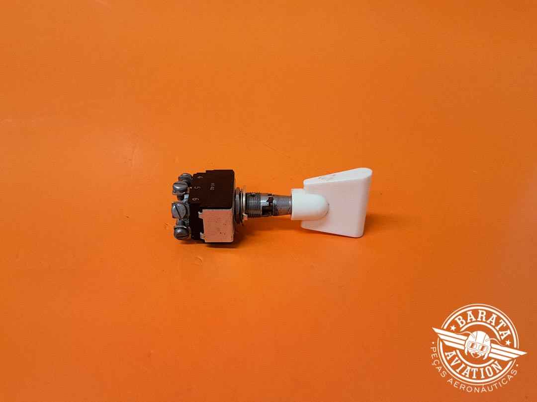 8858K82 CH Toggle Switch - On/On/on