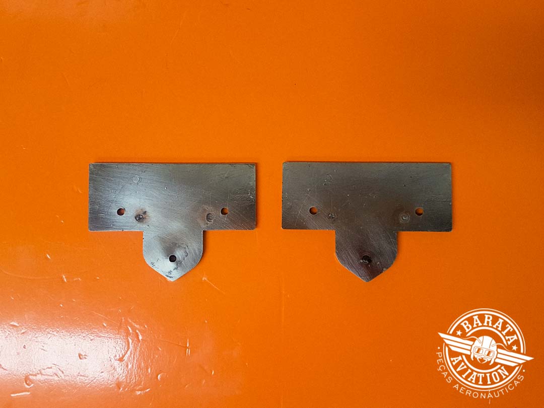 Emblema Modelo B36TC - 2 piezas P/N 36-000035-1