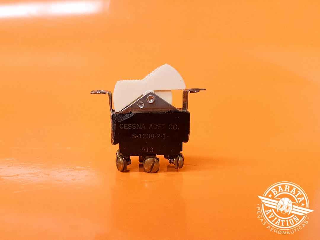 S1238-2-1 CESSNA ROCKER SWITCH ON/OFF 10/15AMPS - 250/125 VAC