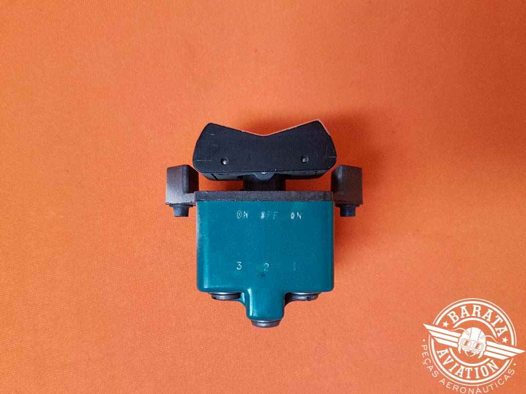 4TP1-1 ROCKER SWITCH 3 POSITIONS