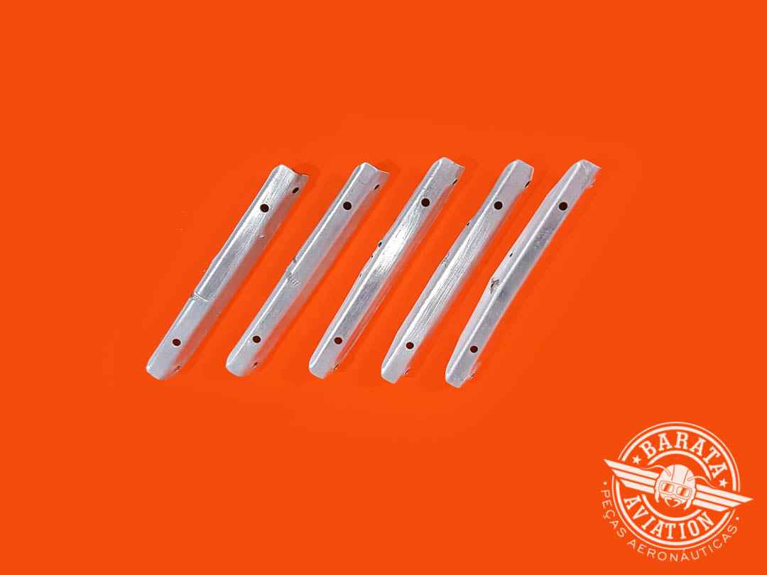 KIT WINDOW MOULDING RETAINER - P/N 1215160-1
