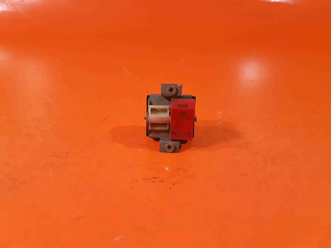 MASTER SWITCH P/N: 99377-13