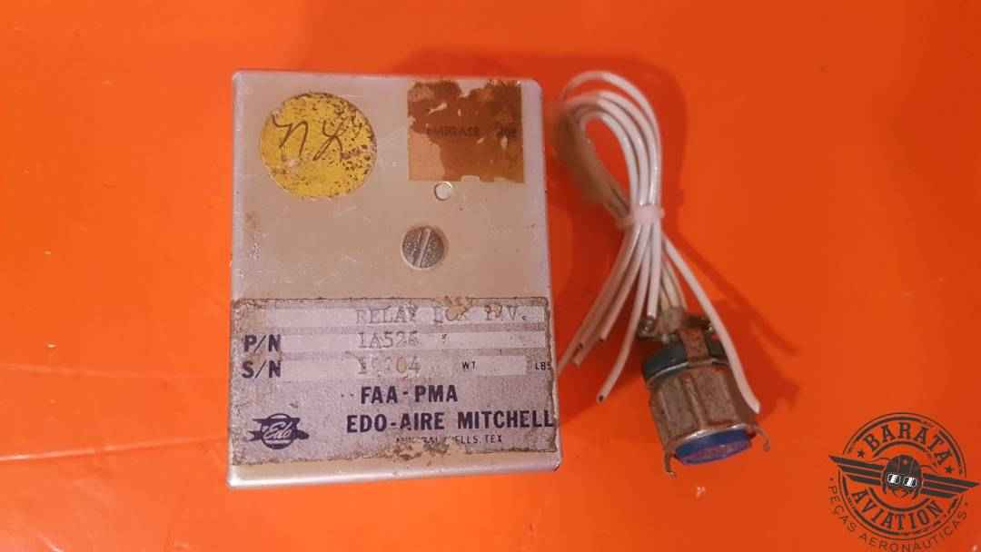 EDO AIRE-MITCHELL AUTOPILOT RELAY BOX  P/N: 1A526