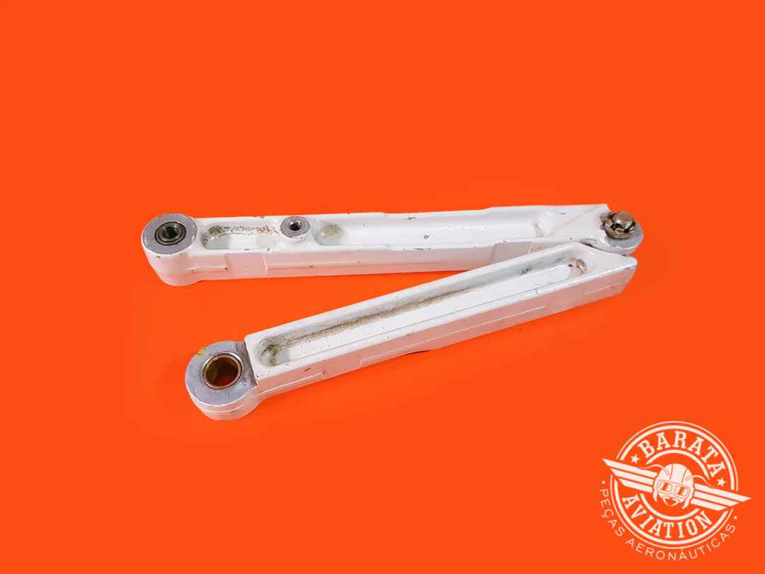 NOSE GEAR DRAG LINK ASSEMBLY - P/N 78677-00