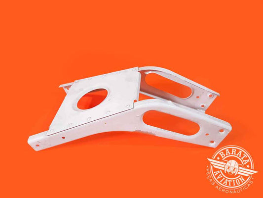 L/H STABILATOR TRIM BRACKET P/N: 95991-01