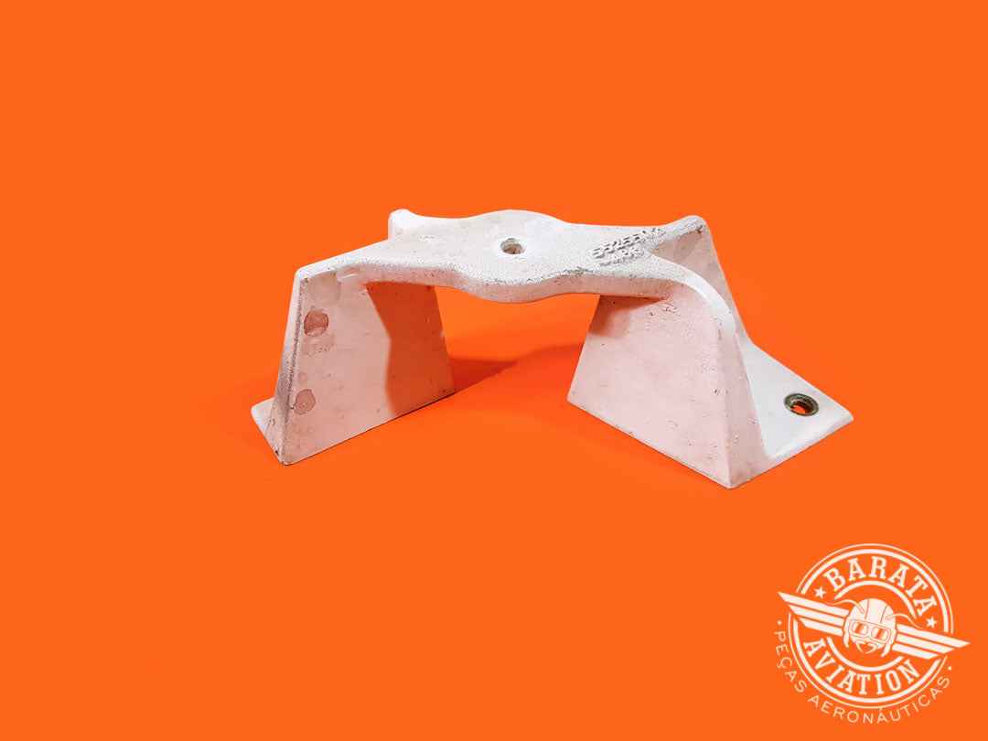 R/H TRUNNION - P/N 5525502-6