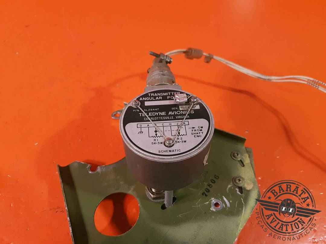 SENSOR-FLAP POSITION AND BRACKET P/N 5565185-12  P/N: SLZ9447