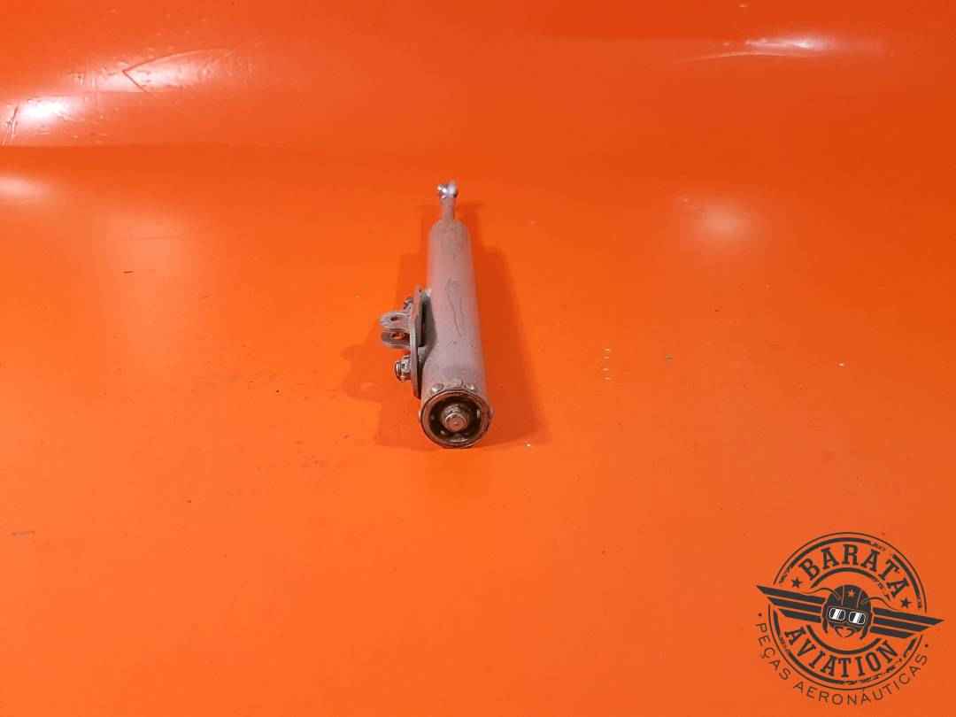 TUBE ASSY-WELD STEERING INSTALLATION NOSE WHEEL PN: 5565624-18