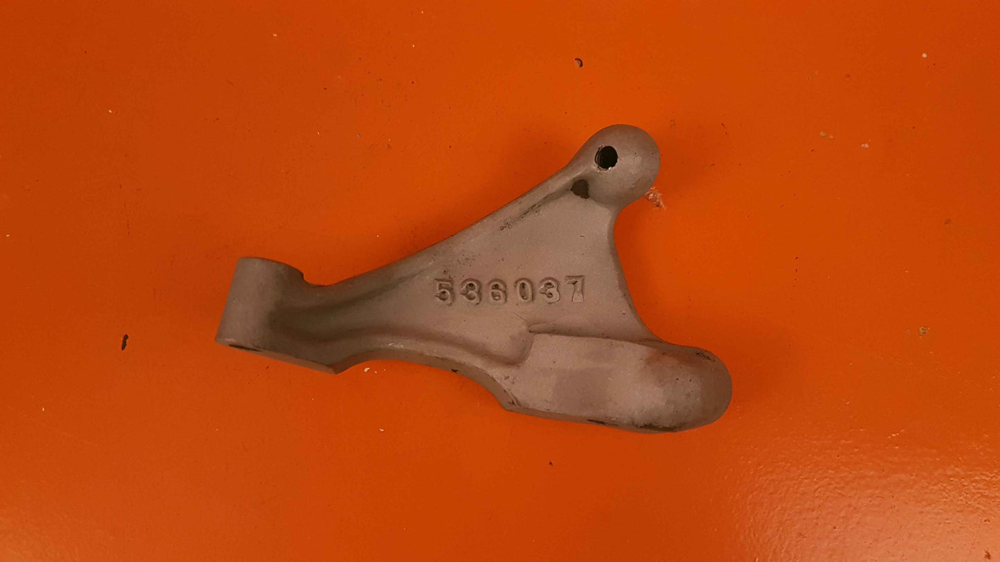 536037 Continental L/H Bracket, Manifold Riser