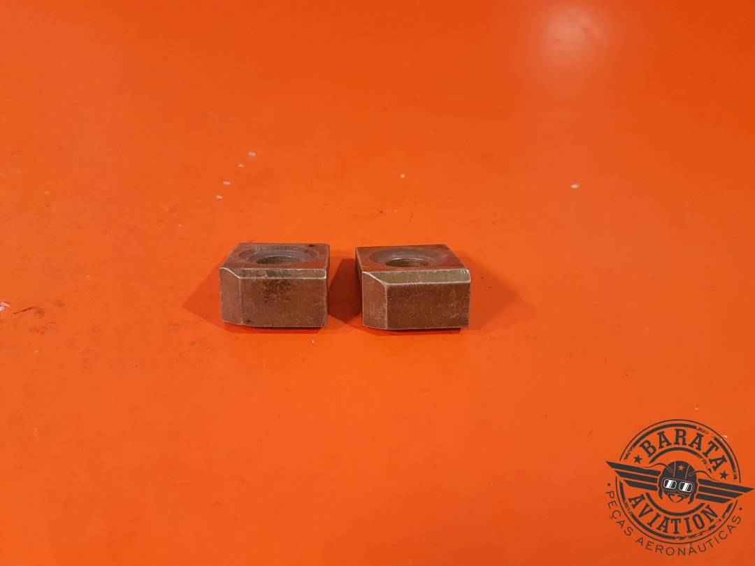 BRACKET, CYLINDER HOLD DOWN P/N1: 646298