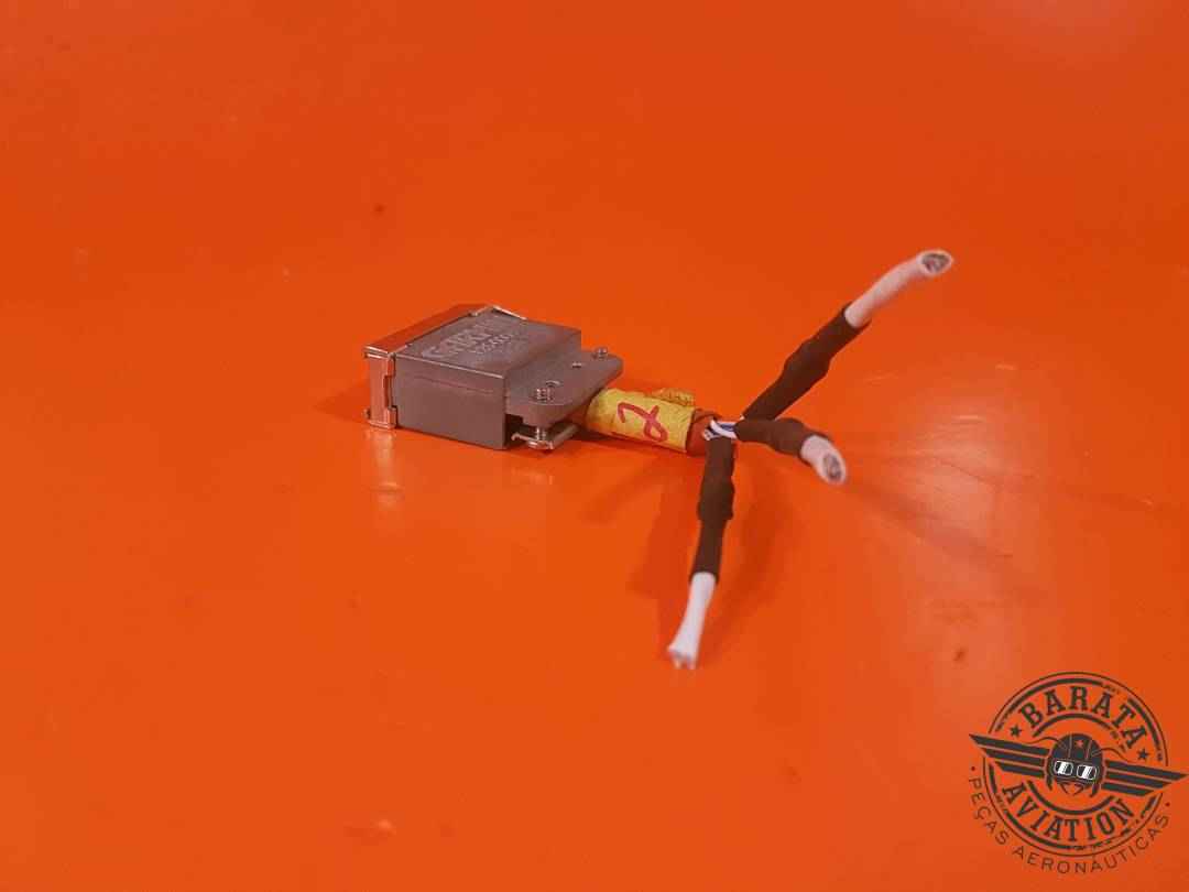 GARMIN CONNECTOR ASSY P/N: 125-00081-