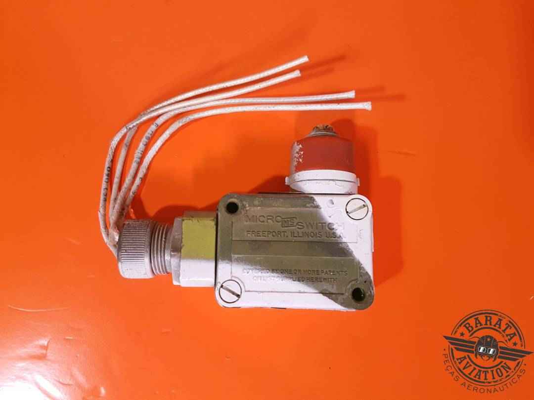 FREEPORT MICRO SWITCH  NOSE GEAR P/N: 2VB1