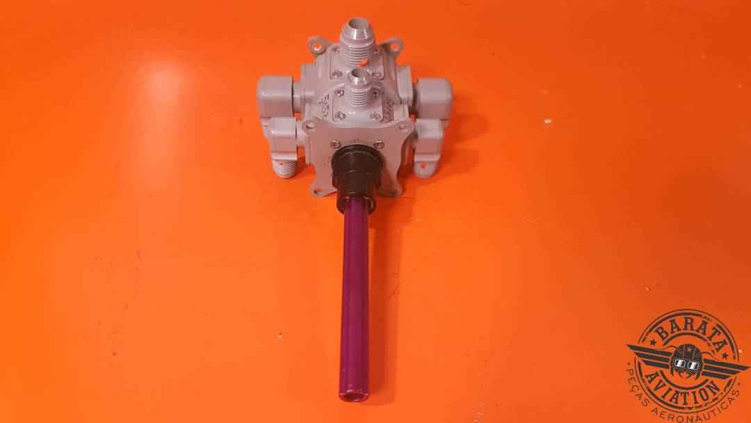 CIRRUS FUEL SELECTOR VALVE ASSY P/N: FS2520D2-4B-2M-