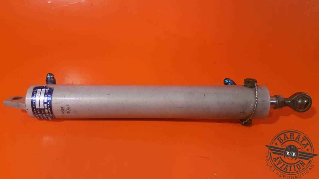 PIPER ACTUATOR ASSY - HYDRAULIC P/N: 455-927 S/N/ 166