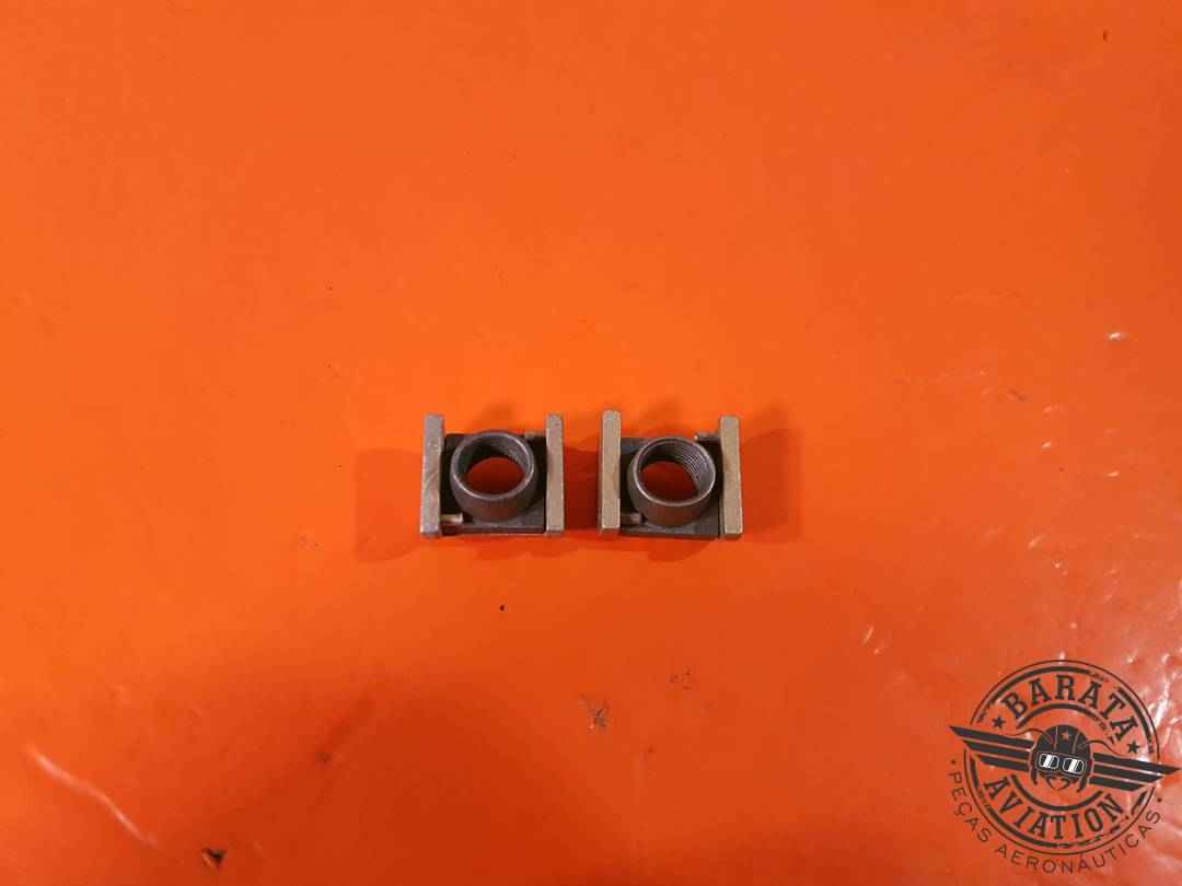 SET OF NUT SELF LOCKING BARREL NEW SURPLUS; CONTAINING 2 UNITS P/N: RMLH2577-064