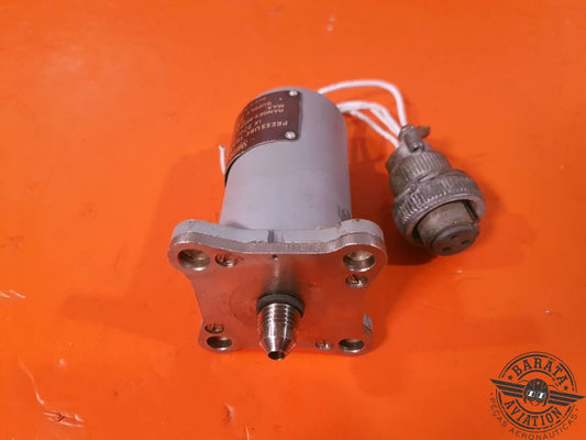 2701KPT/1  Smiths Industries Pressure Transmitter 26V/400Hz 0-200 PSI W/Connector