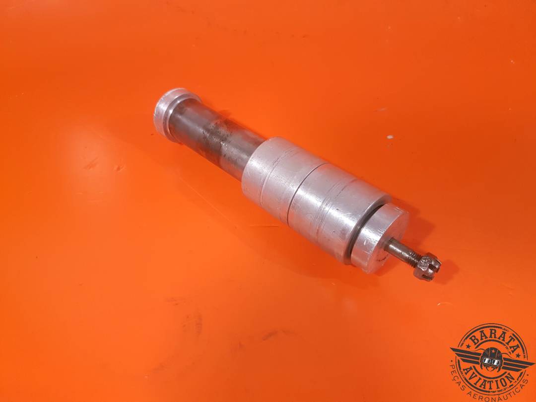 NOSE GEAR WHEEL AXLE ASSEMBLY P/N: 0543037-1