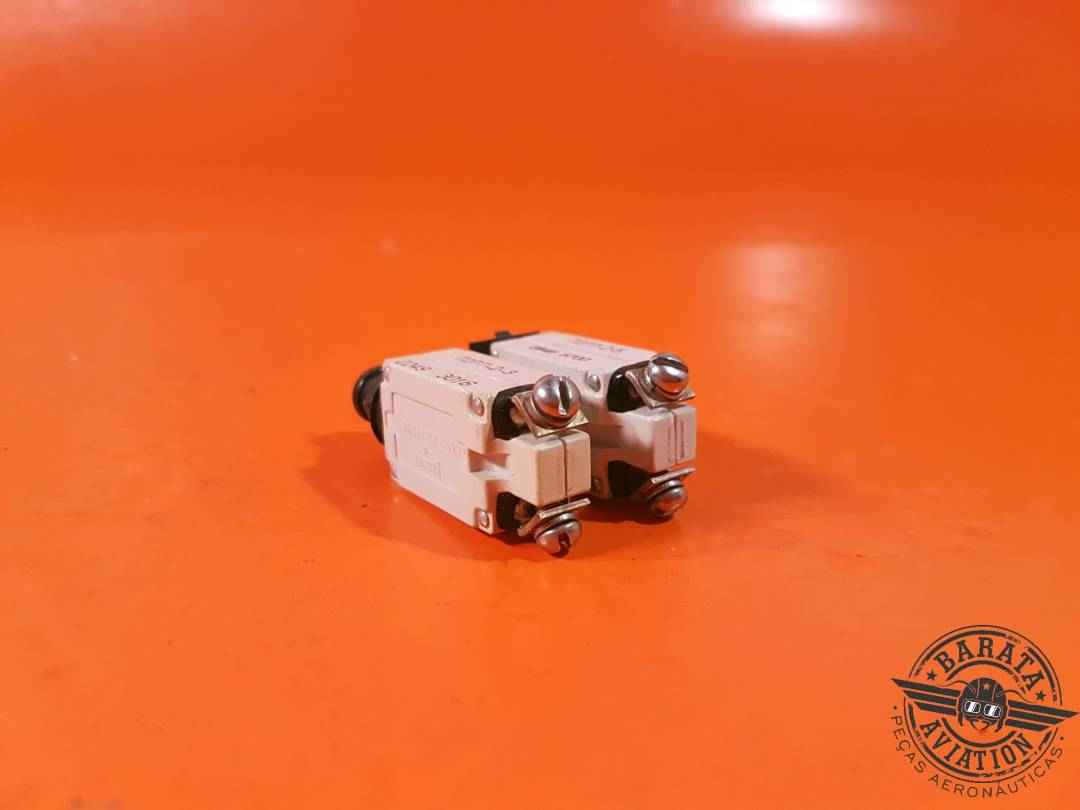 SET WITH 2 CIRCUIT BREAKERS P/N: 7277-2-3