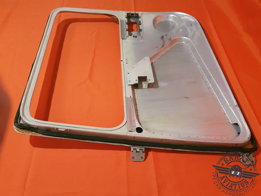 0417008-206 Cabin Door Assy R/H
