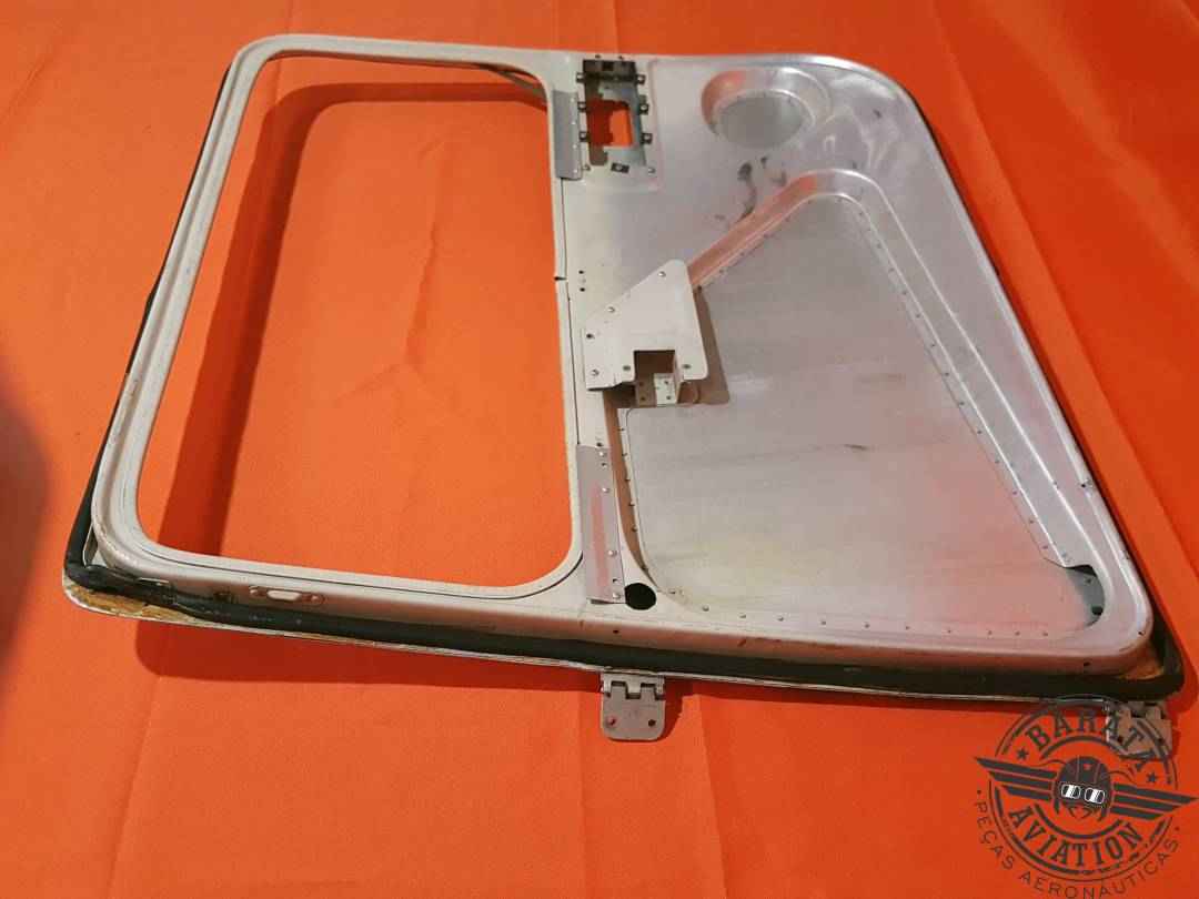 0417008-206 Cabin Door Assy R/H