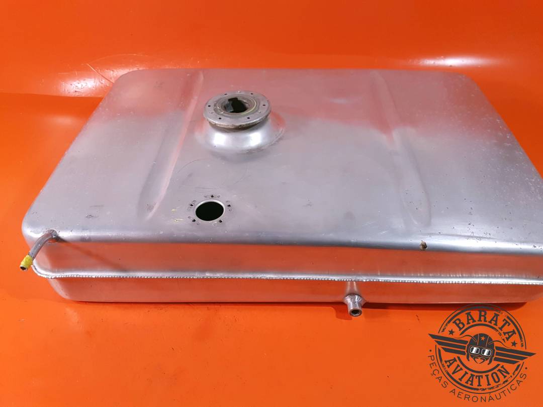 R/H FUEL TANK ASSEMBLY P/N: 0426508-22