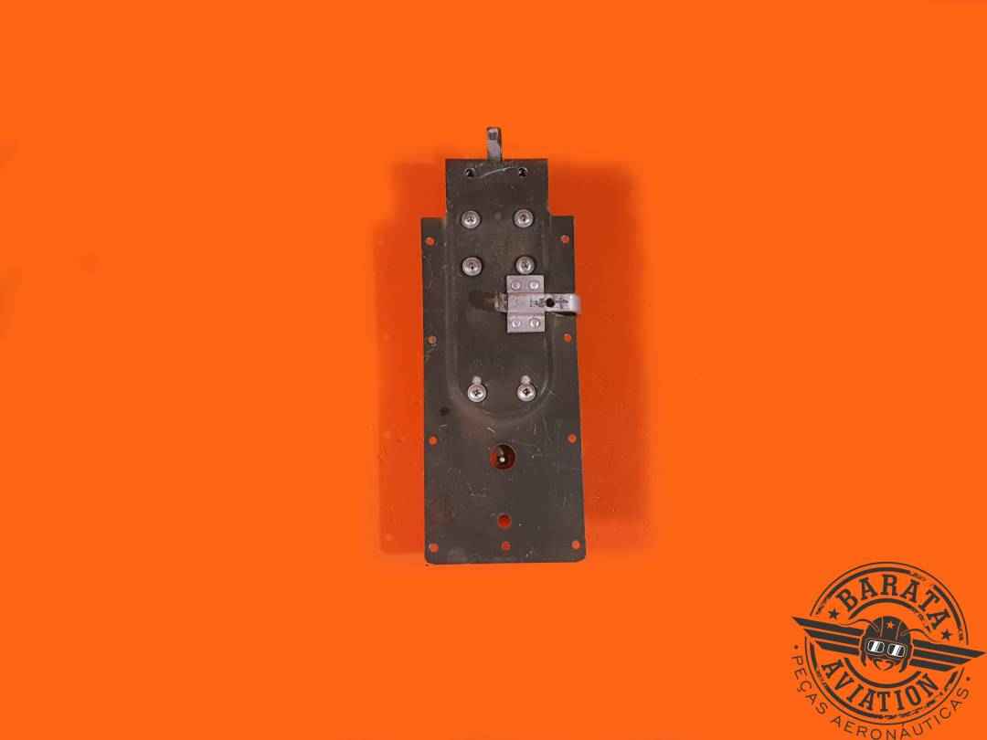 CABIN DOOR LATCH ASSY RH P/N:0413387-6