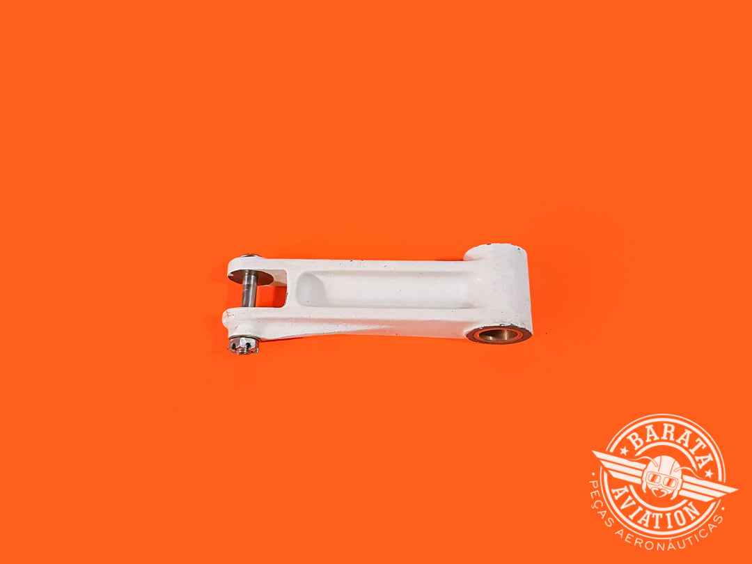 ARM ASSY -STEERING ROD IDLER P/N: 35-825052