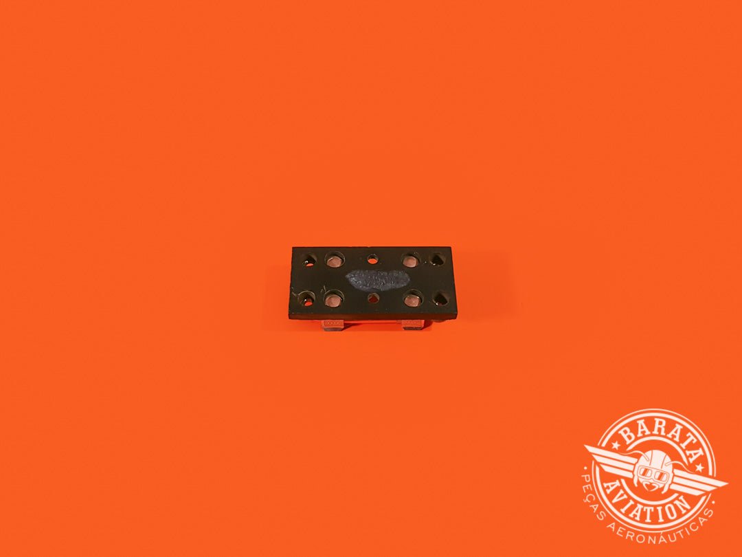 FUSE BLOCK HOLDER - P/N BUSS 4522