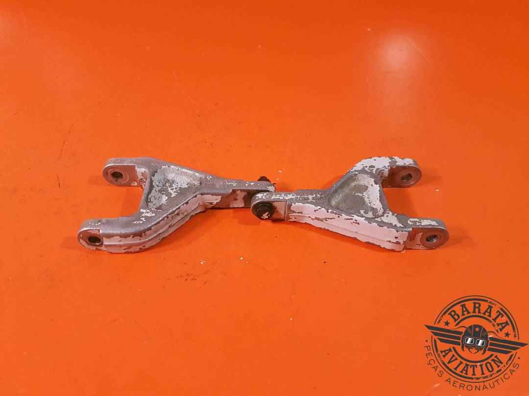 SET WITH 2 SCISSORS - NOSE GEAR TORQUE LINK (PIPER) P/N: 20734