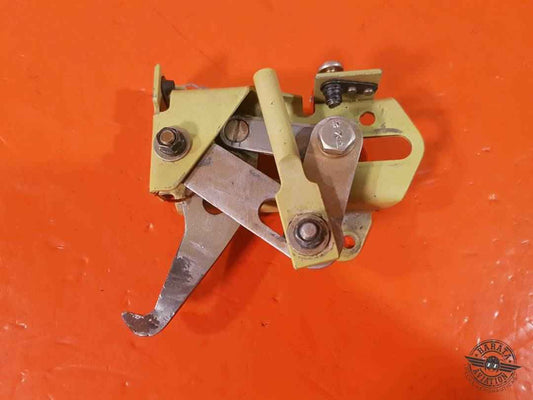 35-410456-601 Beech Latch Assy Cabin Door Upper
