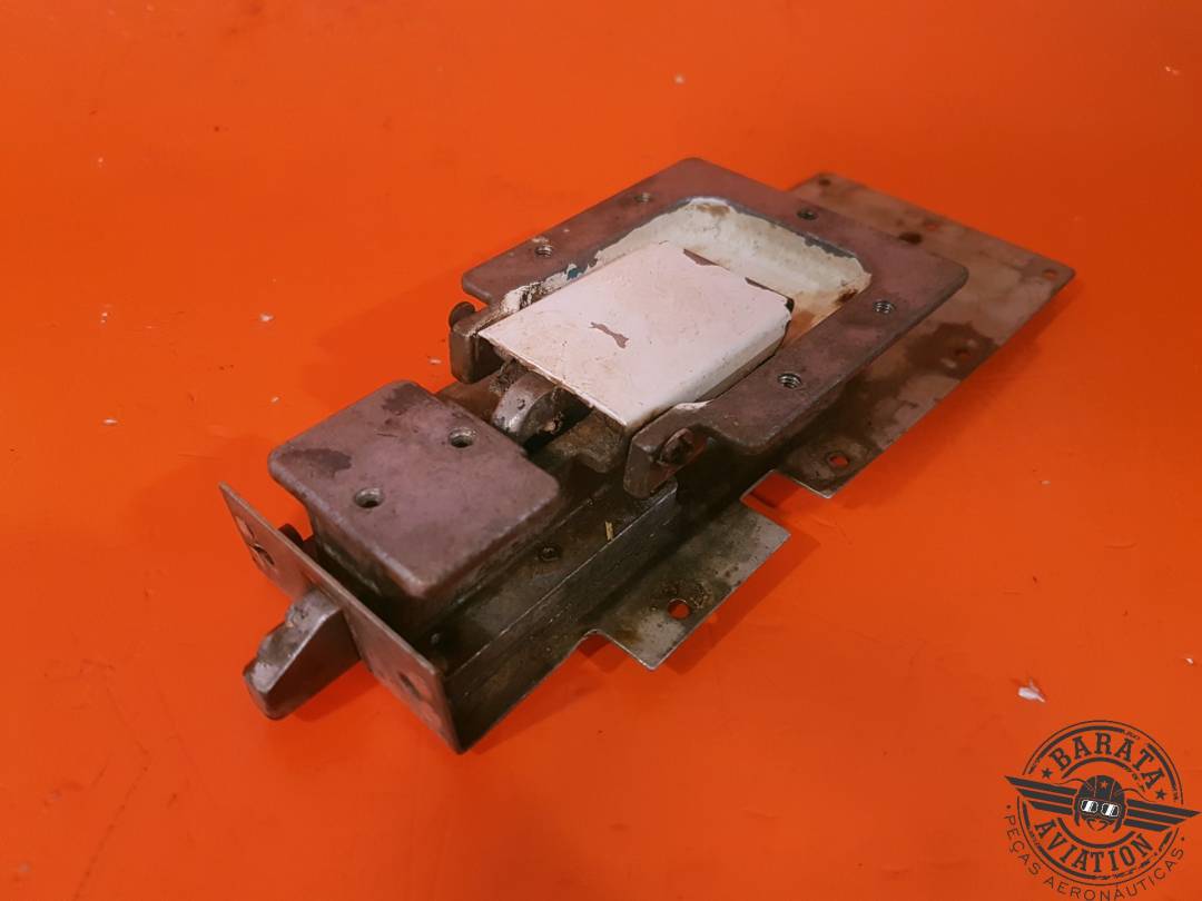 0413387 Cessna Cabin Door Latch Assy L/H