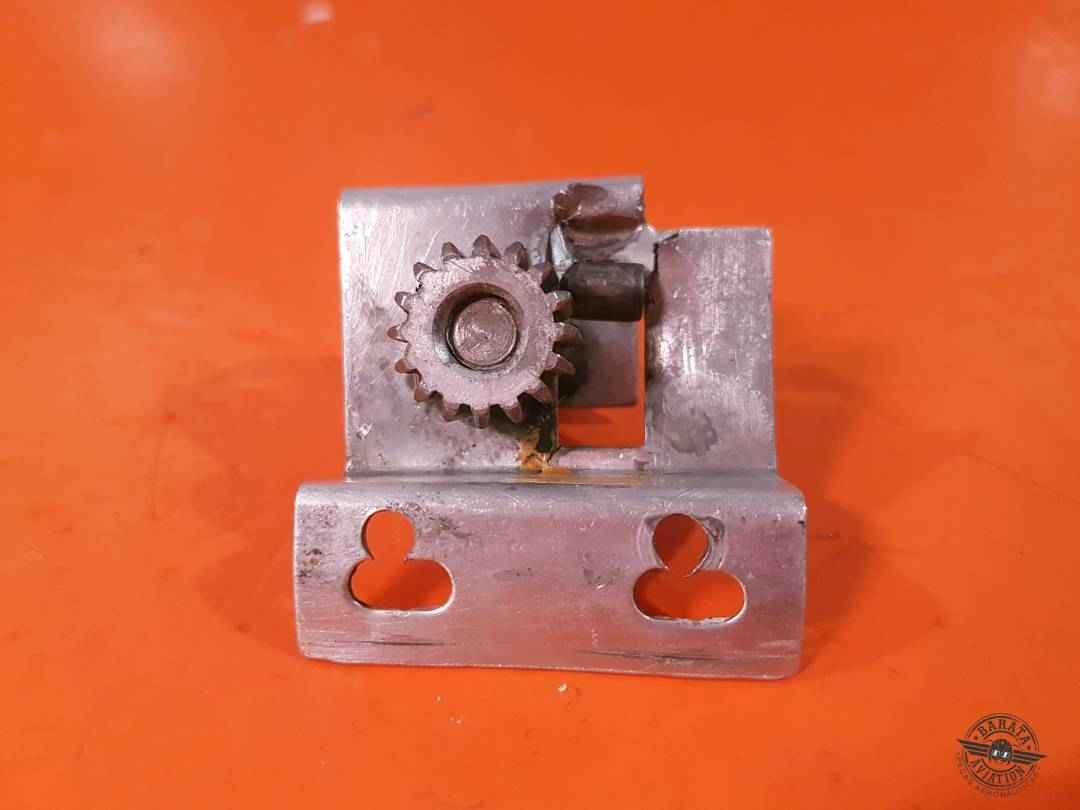 0412066-2 Cessna Clutch Assembly Rotary Door Latch-R/H