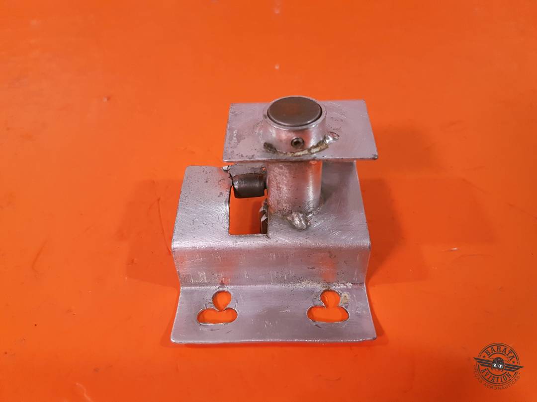 0412066-2 Cessna Clutch Assembly Rotary Door Latch-R/H