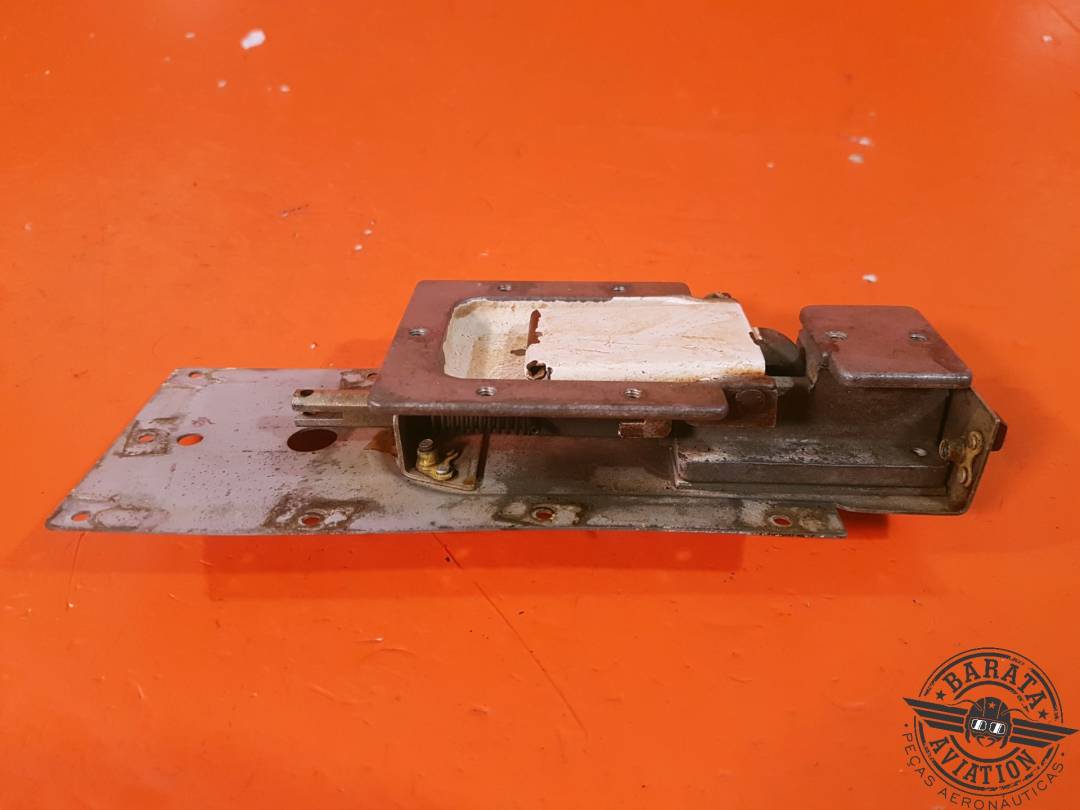 0413387-7 Cessna Cabin Door Latch Assy-R/H