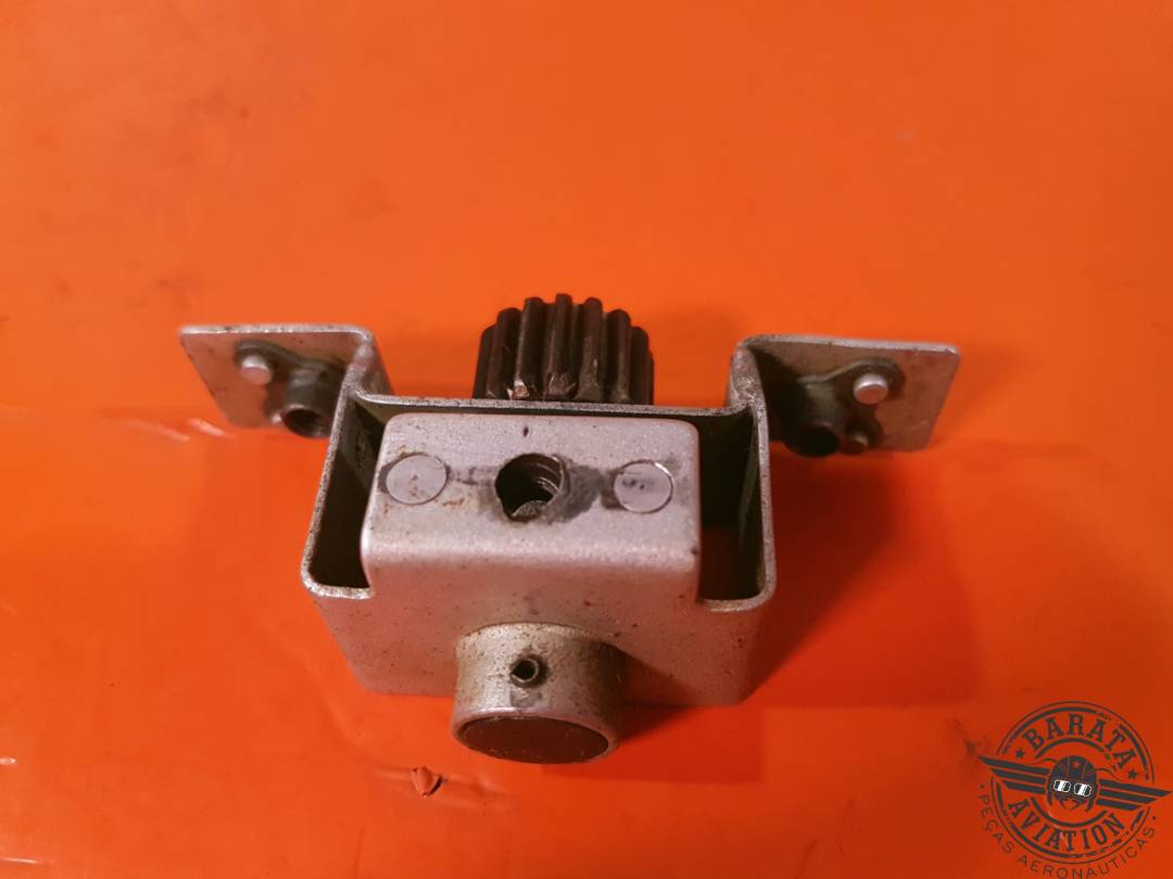 0412066-1 Cessna Clutch Assembly Rotary Door Latch- L/H