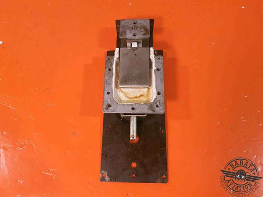 0413387-3 Cessna 152/172 Cabin Door Latch Assy -L/H