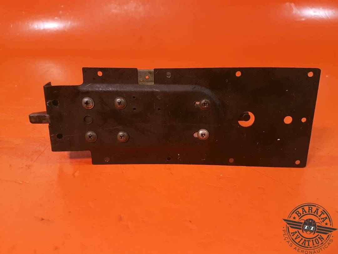 0413387-3 Cessna 152/172 Cabin Door Latch Assy -L/H