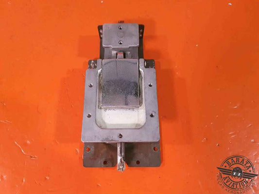 0517012-4 Cessna Cabin Door Latch Assy- R/H