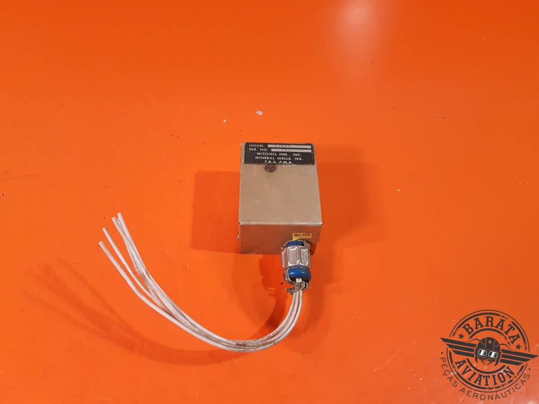 RELAY BOX (MITCHELL) INCLUDED CONNECTOR.  P/N: 1A526