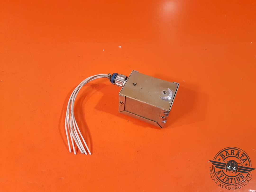 RELAY BOX (MITCHELL) INCLUDED CONNECTOR.  P/N: 1A526