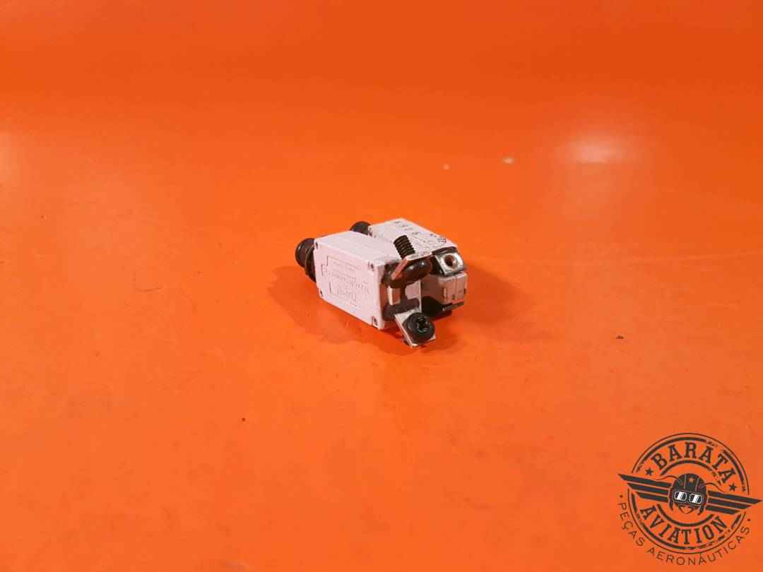 SET WITH 2 CIRCUIT BREAKERS 5 AMP P/N: 7274-11-5