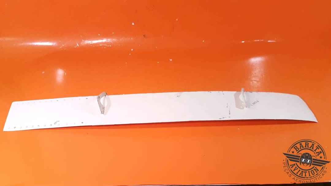 35-410077-37 R/H Beech Door Assembly