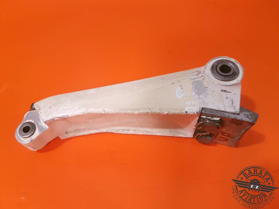 0442506-01 LINK ASSY TORQUE UPPER CESSNA 150/152