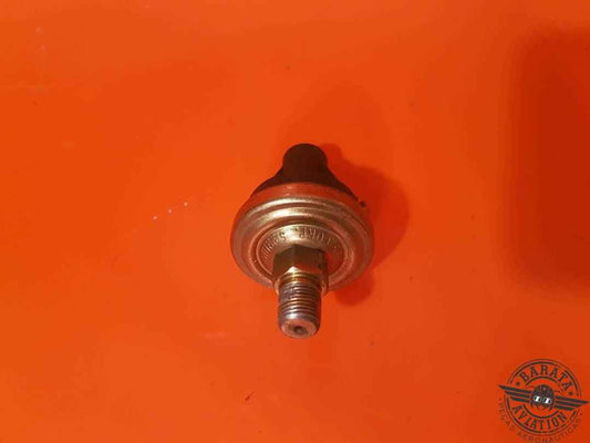 76577-7  STEWART WARNER PRESSURE SWITCH  4 PSI