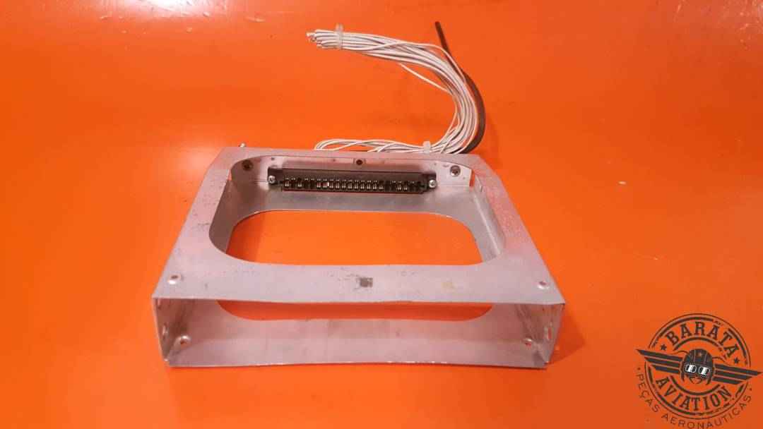 RACK INTERCOM BENDIX KING W/ CONNECTORS P/N: 066-1055-03R-10