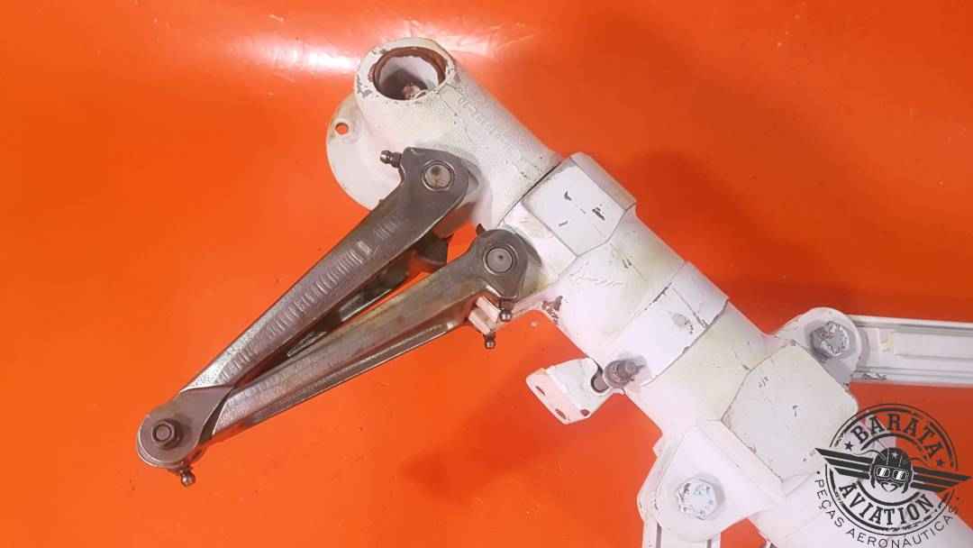 GEAR ASSY- R/H MAIN LANDING P/N: 95-810002-756